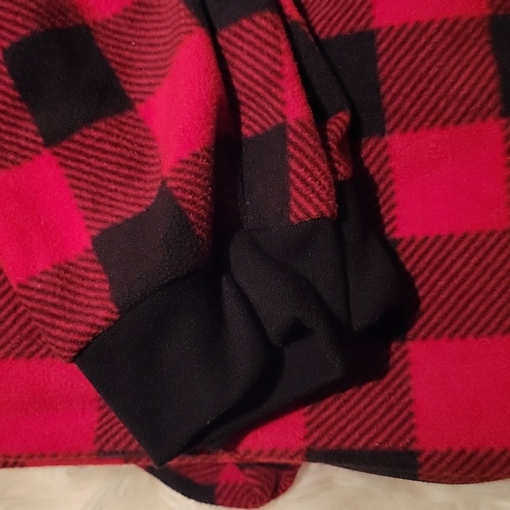Buffalo Check Onsie - Picture 4 of 7
